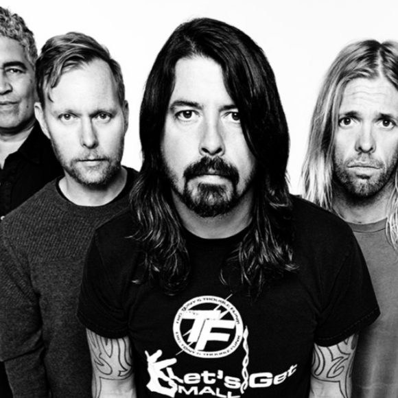 Foo Fighters Embroidered Red & Black Logo Hat - Picture 2 of 3